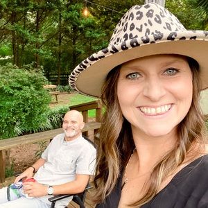 Meet your Posher, Annette